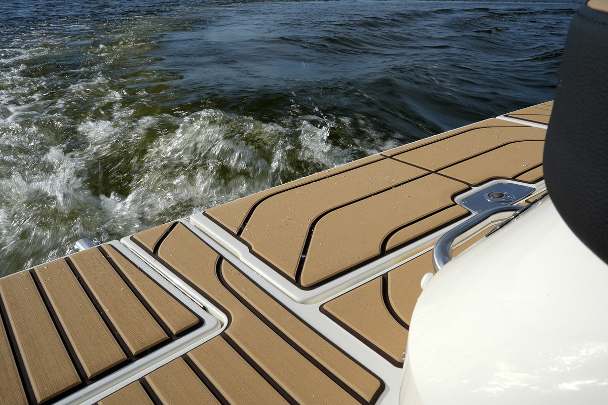 foto: 30 Sea Ray SPX 210