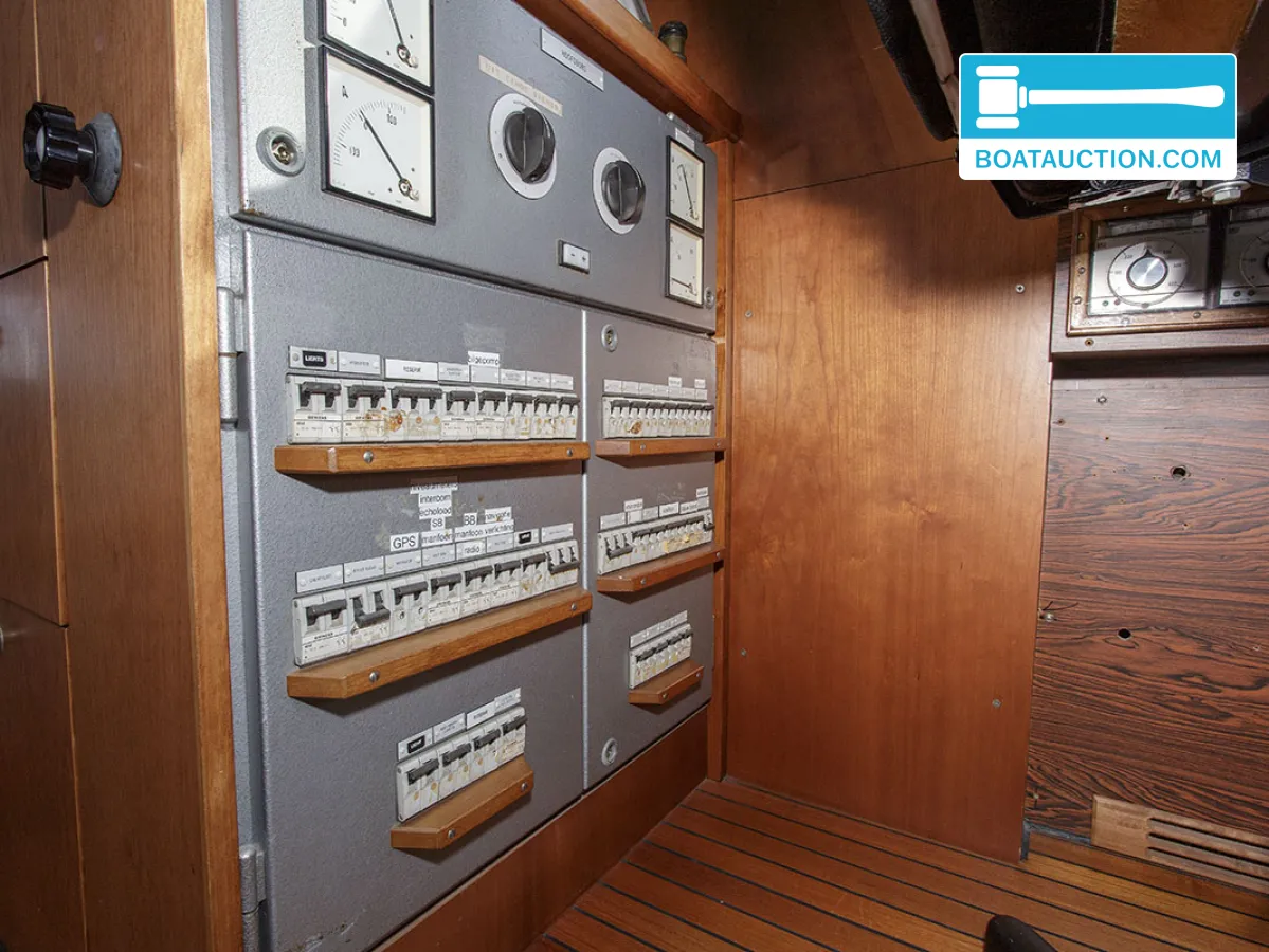 foto: 47 Bateau de patrouille 2300