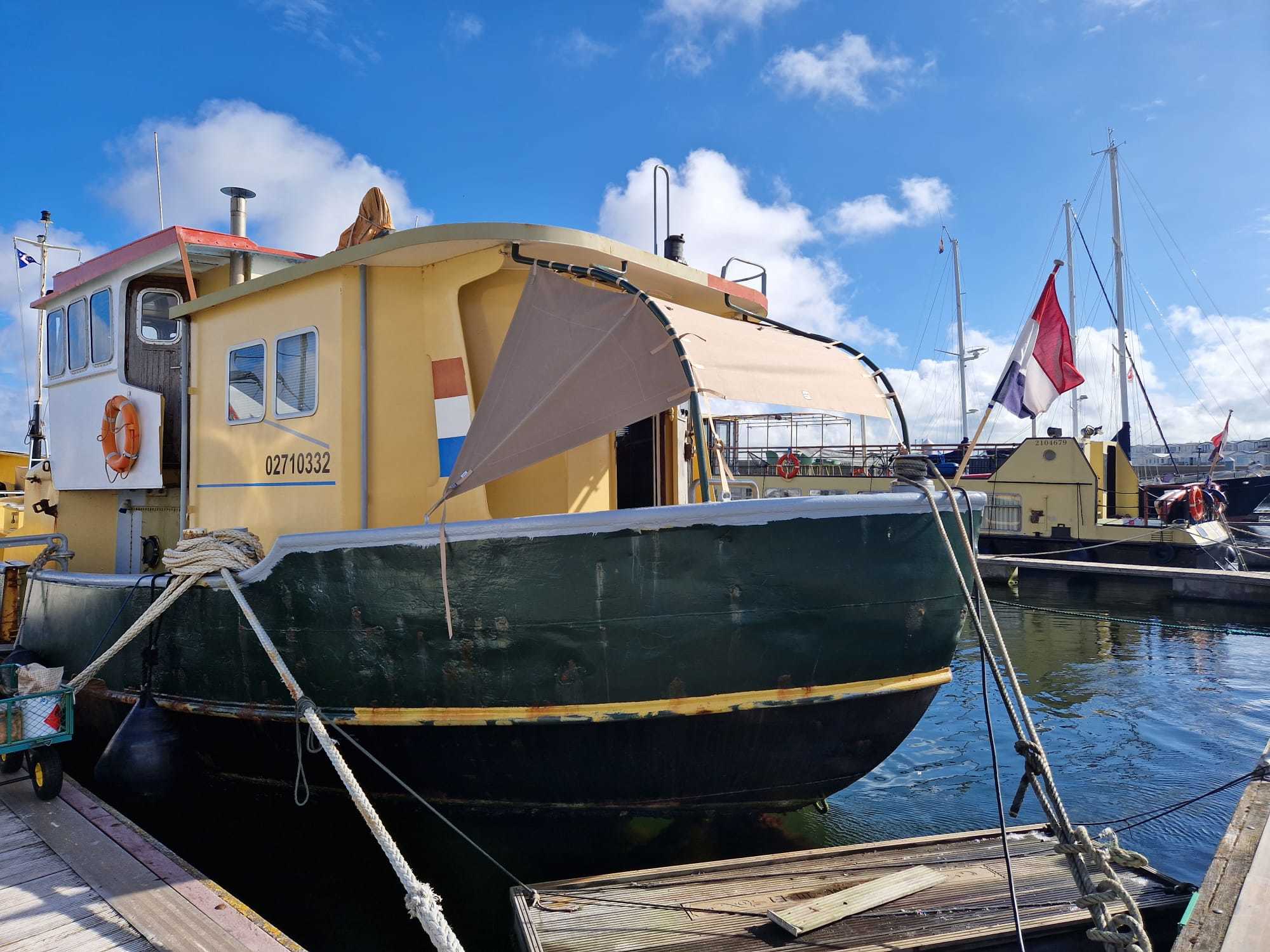 foto: 16 Ex Viskottter/ Varend Woonschip Ex Viskotter