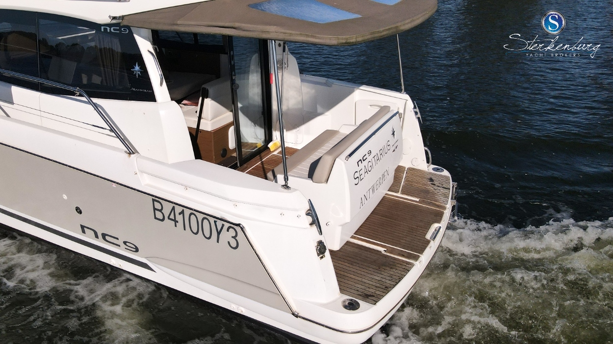 foto: 27 Jeanneau NC 9