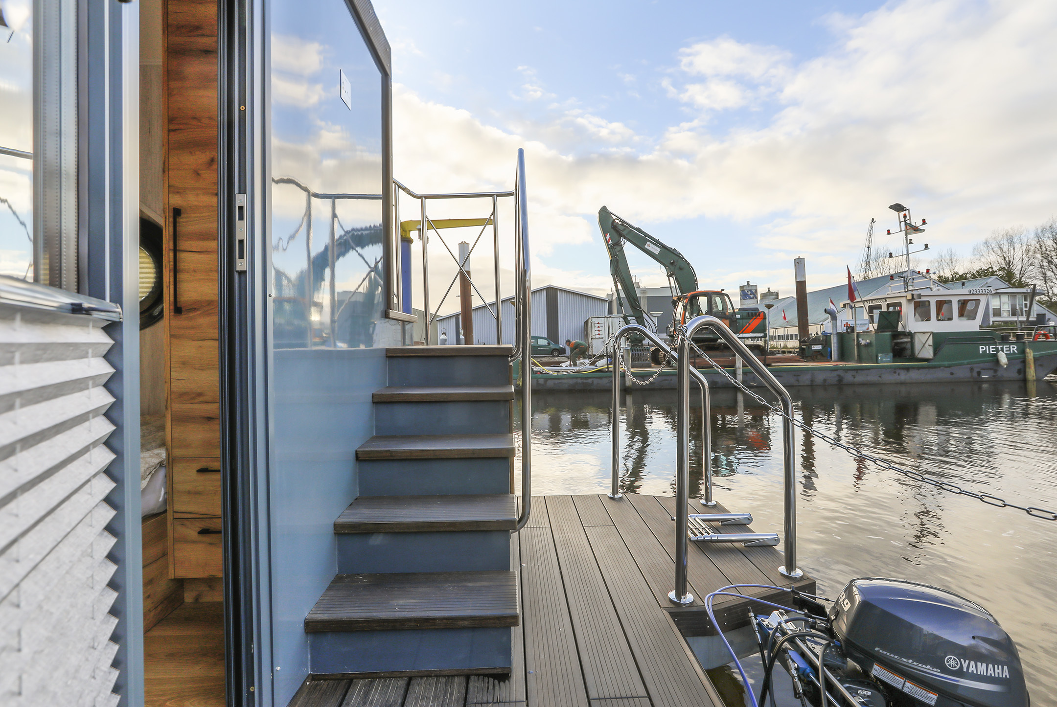 foto: 28 Campi 400 Houseboat