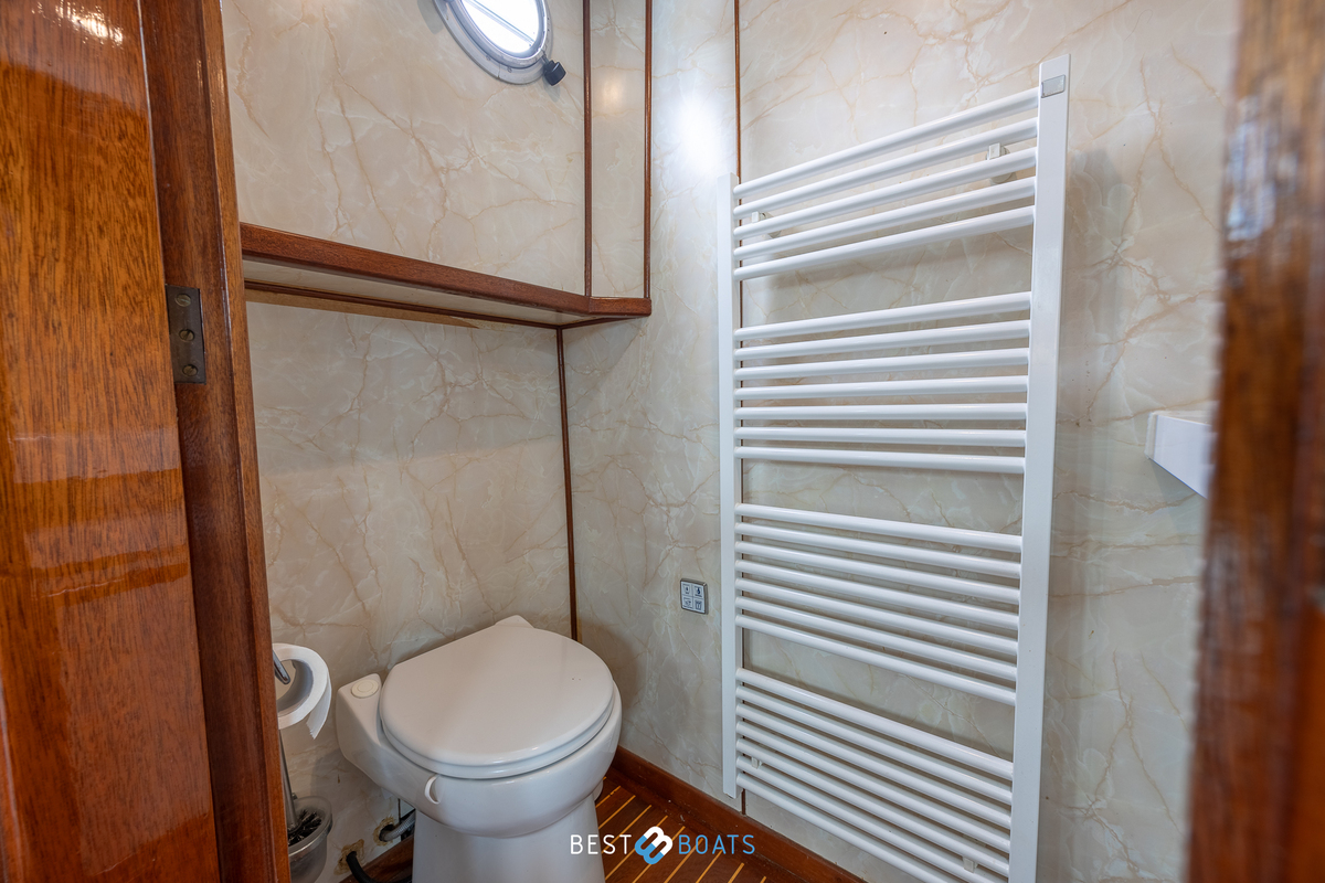 foto: 55 Tradewind 33