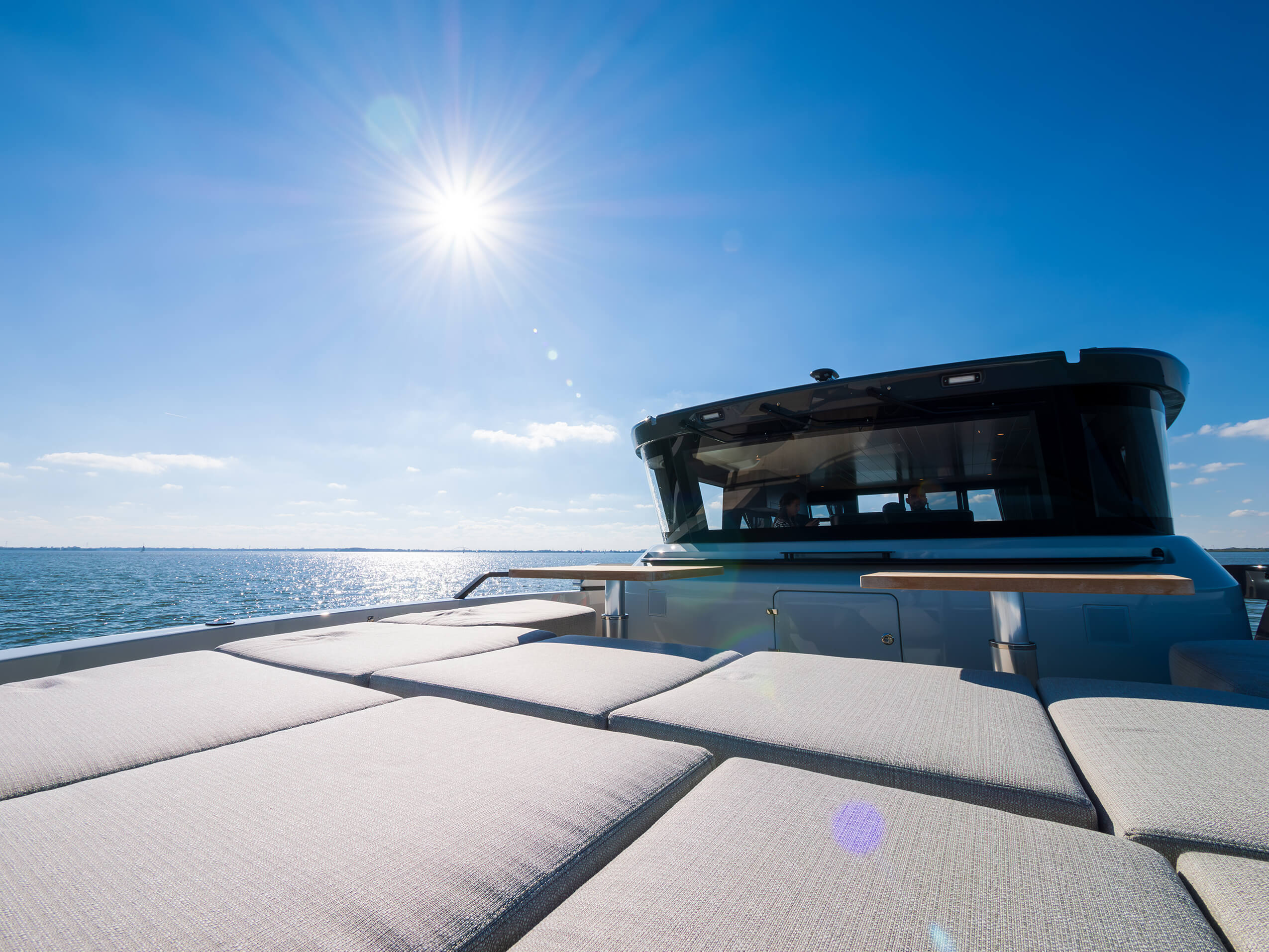 foto: 26 Bluegame BGX60