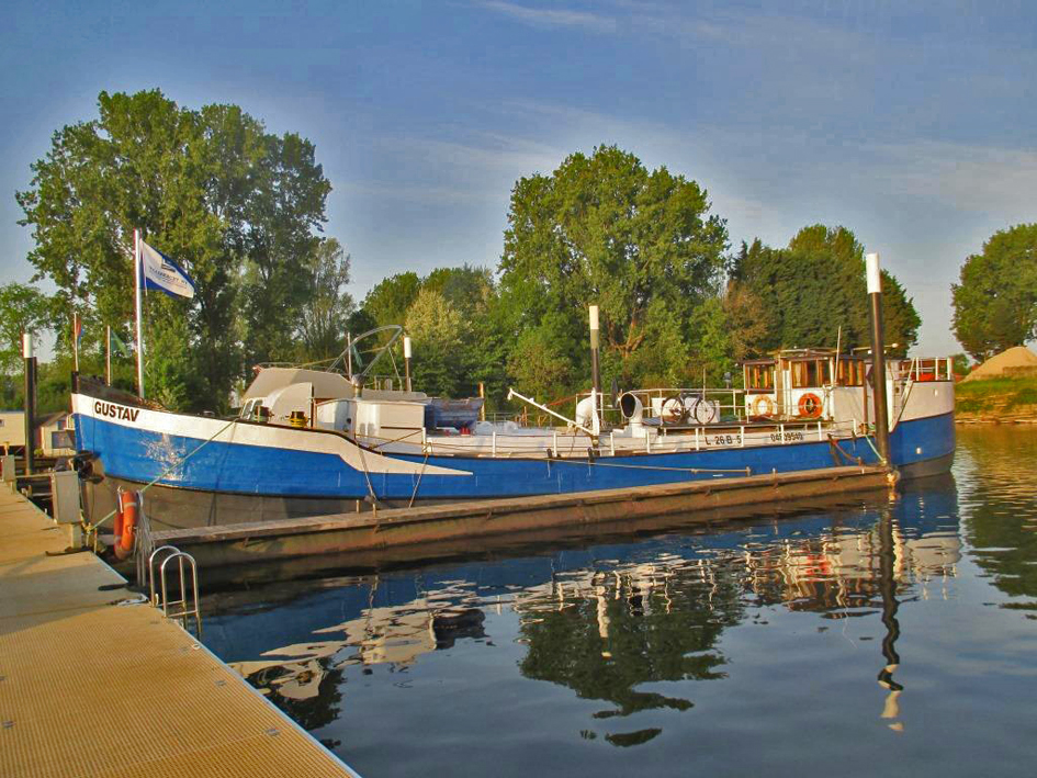foto: 56 Waddenvaarder 25.40 Rijnvaart gecertificeerd