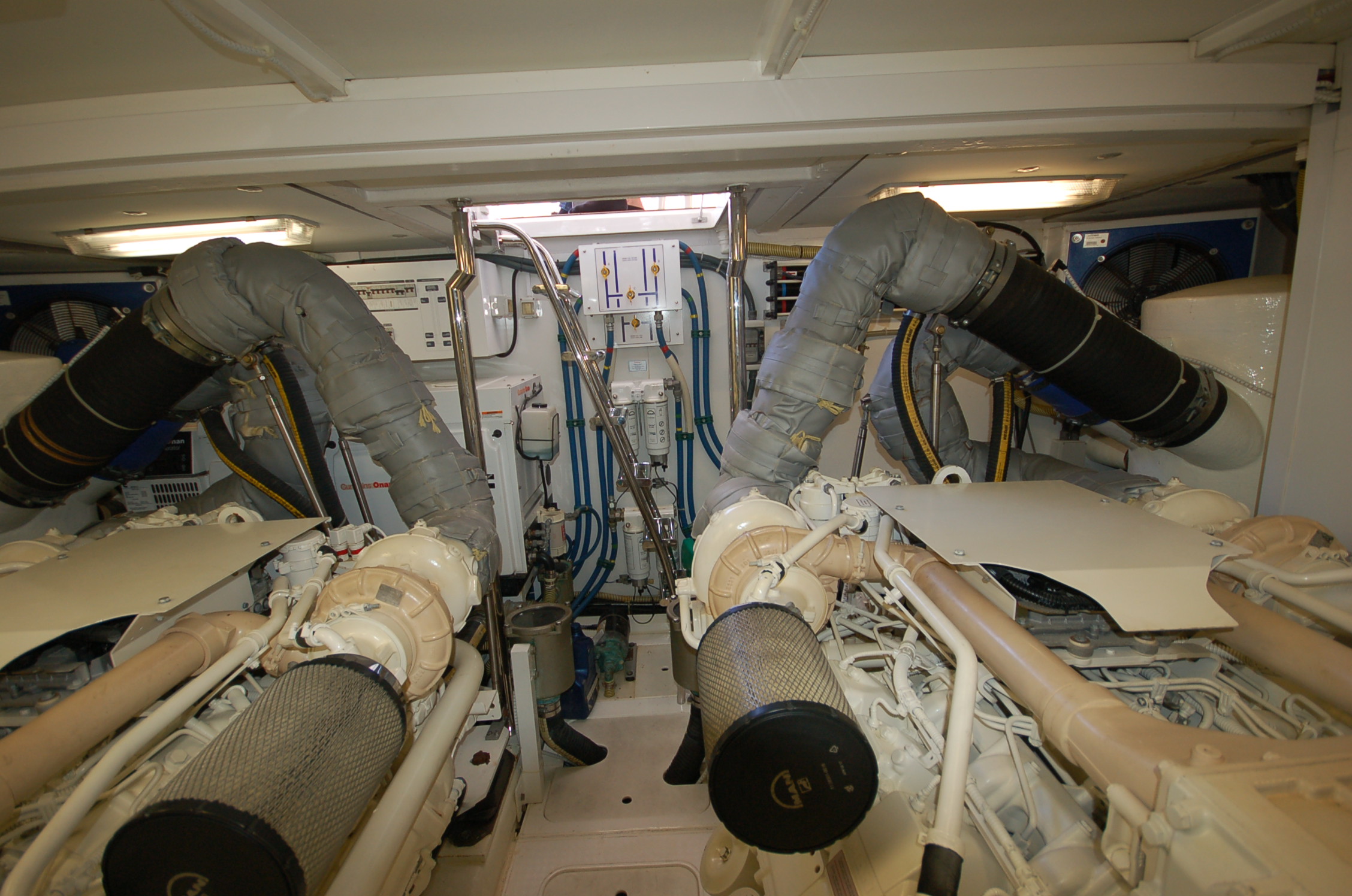 foto: 17 Fairline Squadron 70