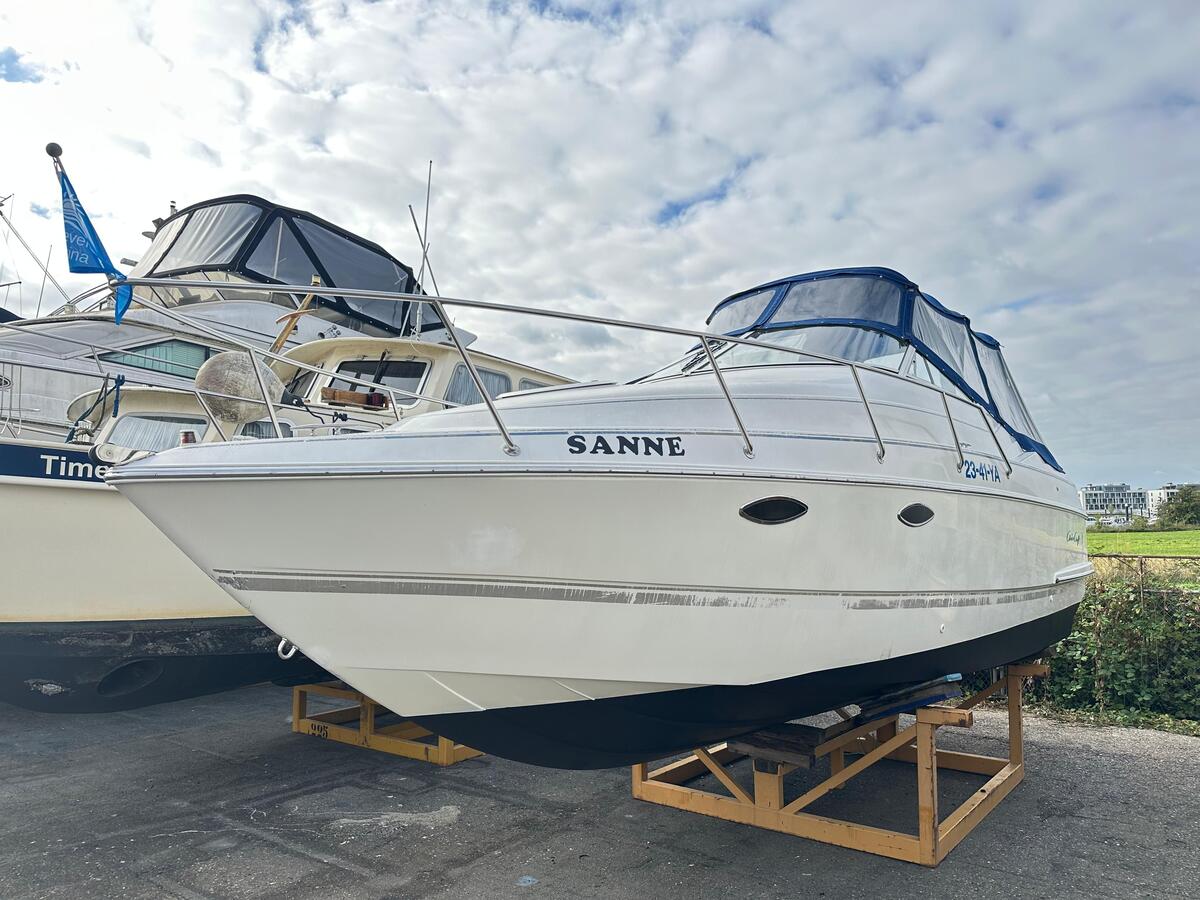 foto: 10 Chris craft  262 Crowne 
