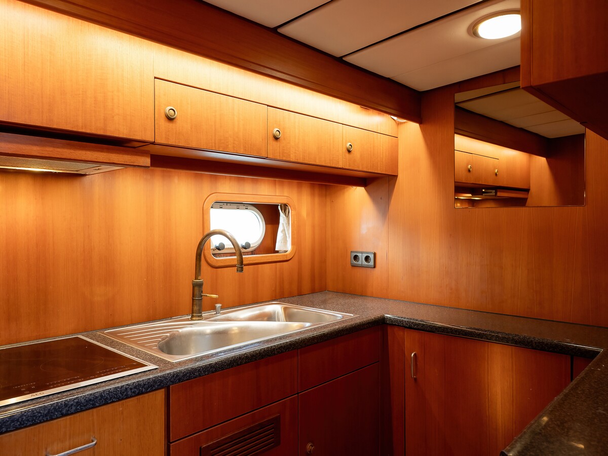 foto: 25 Laancruiser 2100