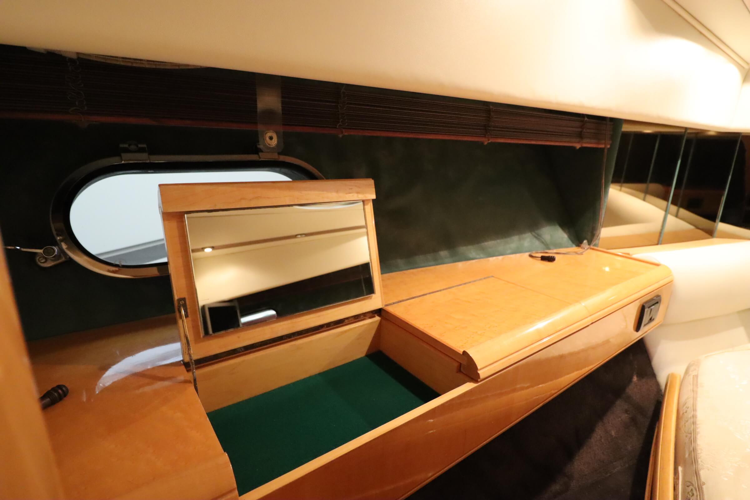 foto: 17 Fairline Squadron 50