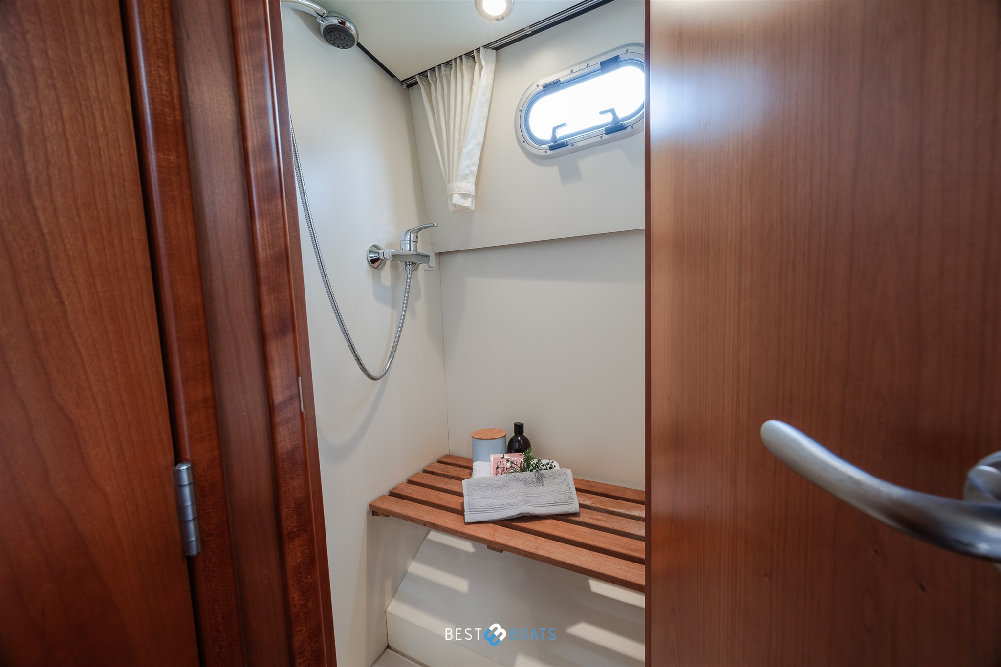 foto: 20 Linssen Grand Sturdy 25.9 SCF