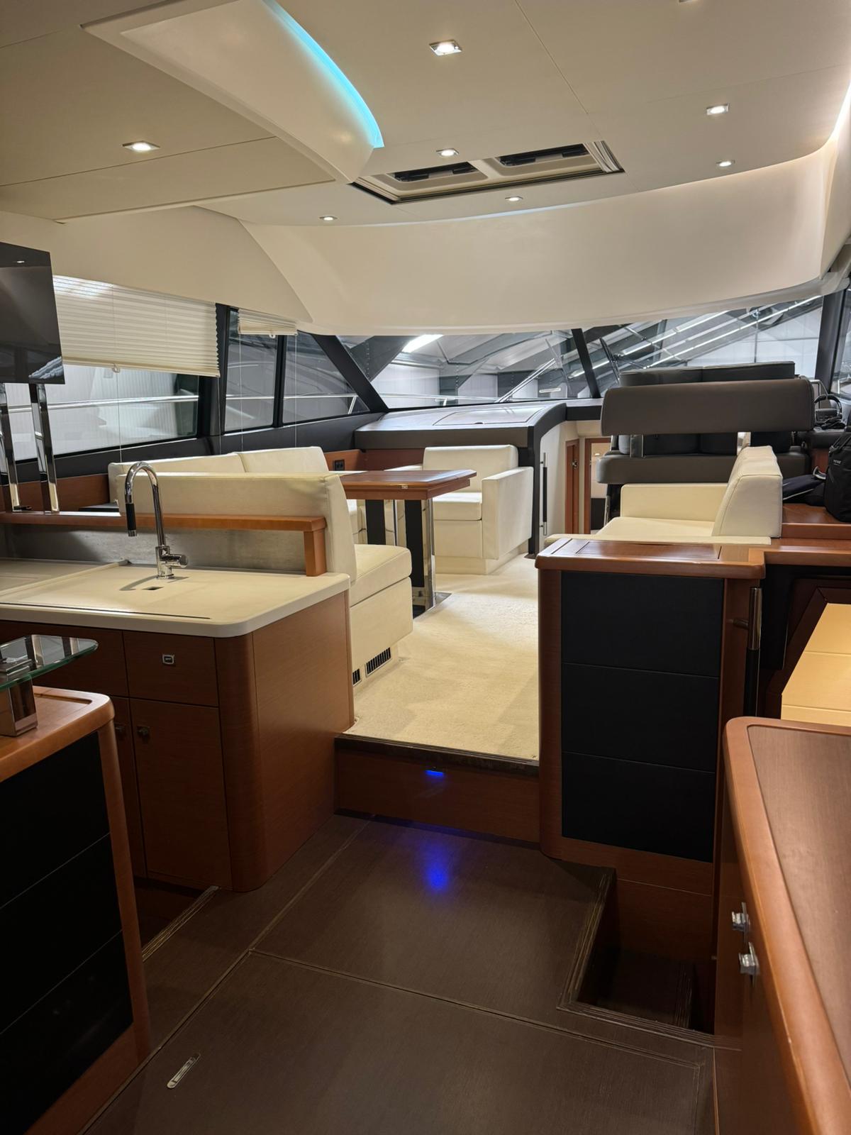 foto: 34 Prestige 500 Fly