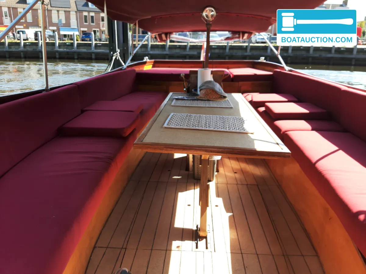 foto: 11 Rescue-boat Sloep