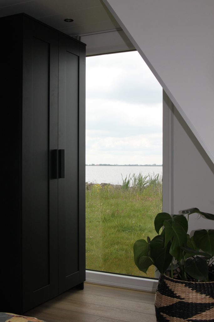 foto: 25 Houseboat Friesland 12.75 X 4.50 (inboard Engine)