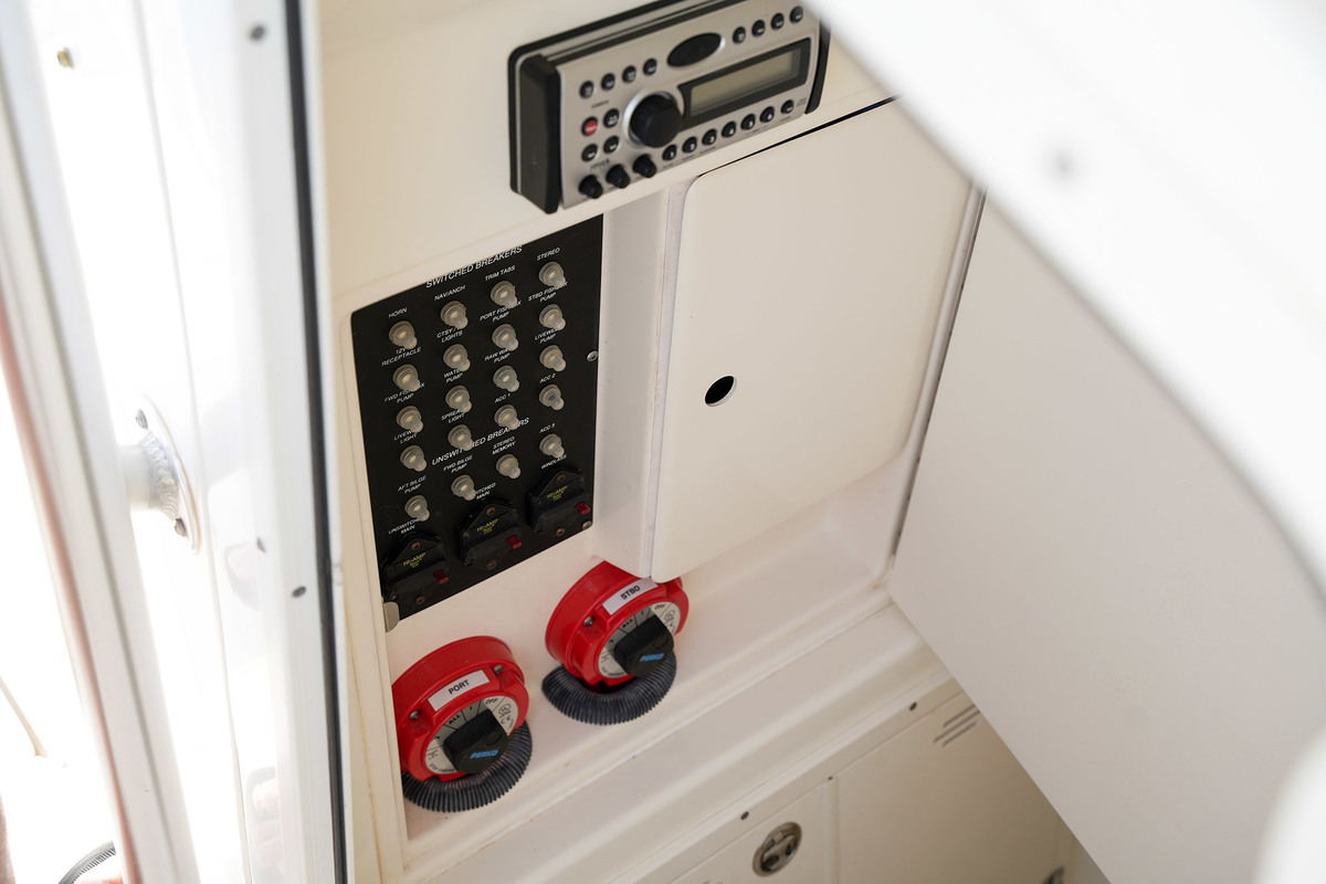 foto: 19 Boston Whaler 270 Outrage