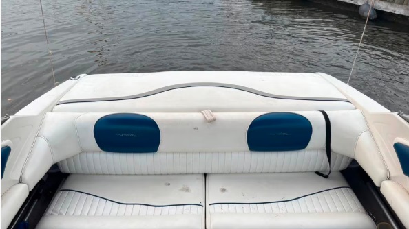 foto: 6 Montery4.3L Mercruiser V6