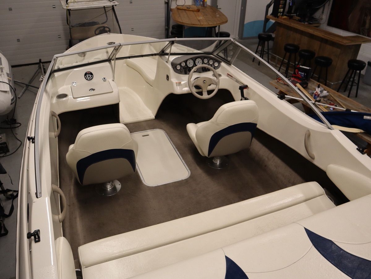 foto: 22 Stingray 195RX