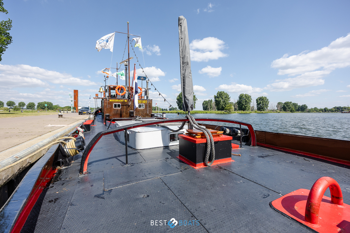 foto: 58 Sleepboot Limburgia 