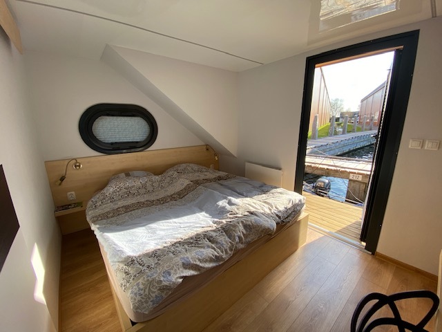 foto: 19 Campi 400 Per Direct Irnsum Ligplaats (Houseboat)