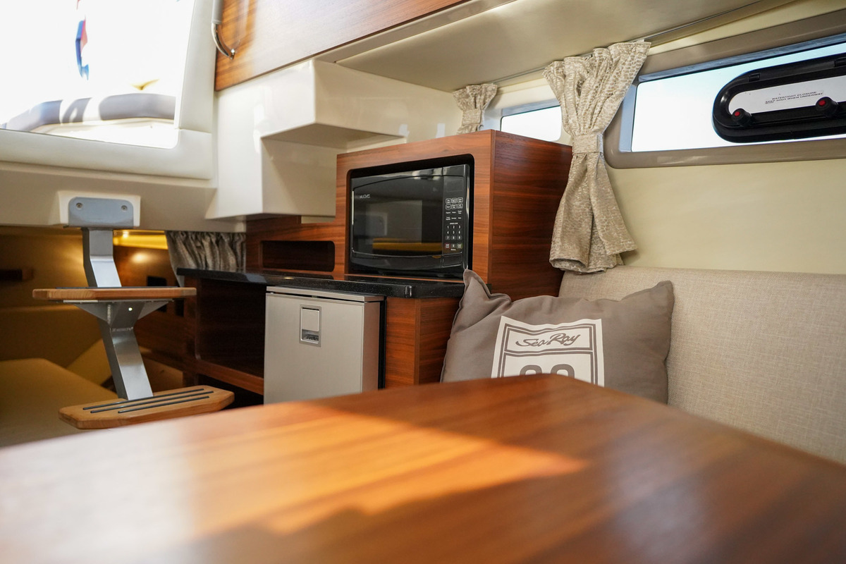 foto: 39 Sea Ray Sundancer 290