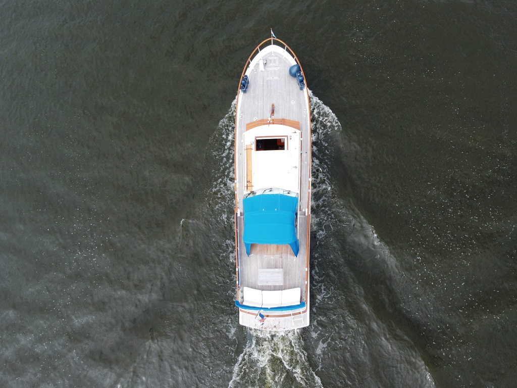 foto: 23 Super van Craft 13.80