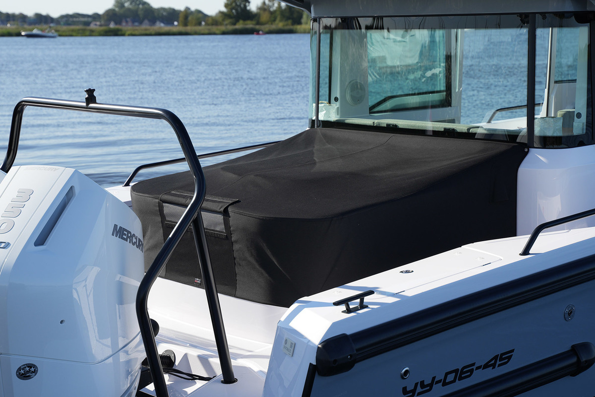 foto: 64 Axopar  37 XC Cross Cabin Mediterrana Edition