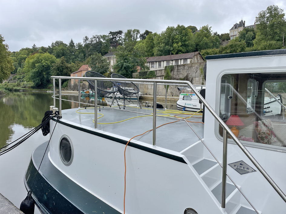 foto: 27 Piper Luxemotor 49L