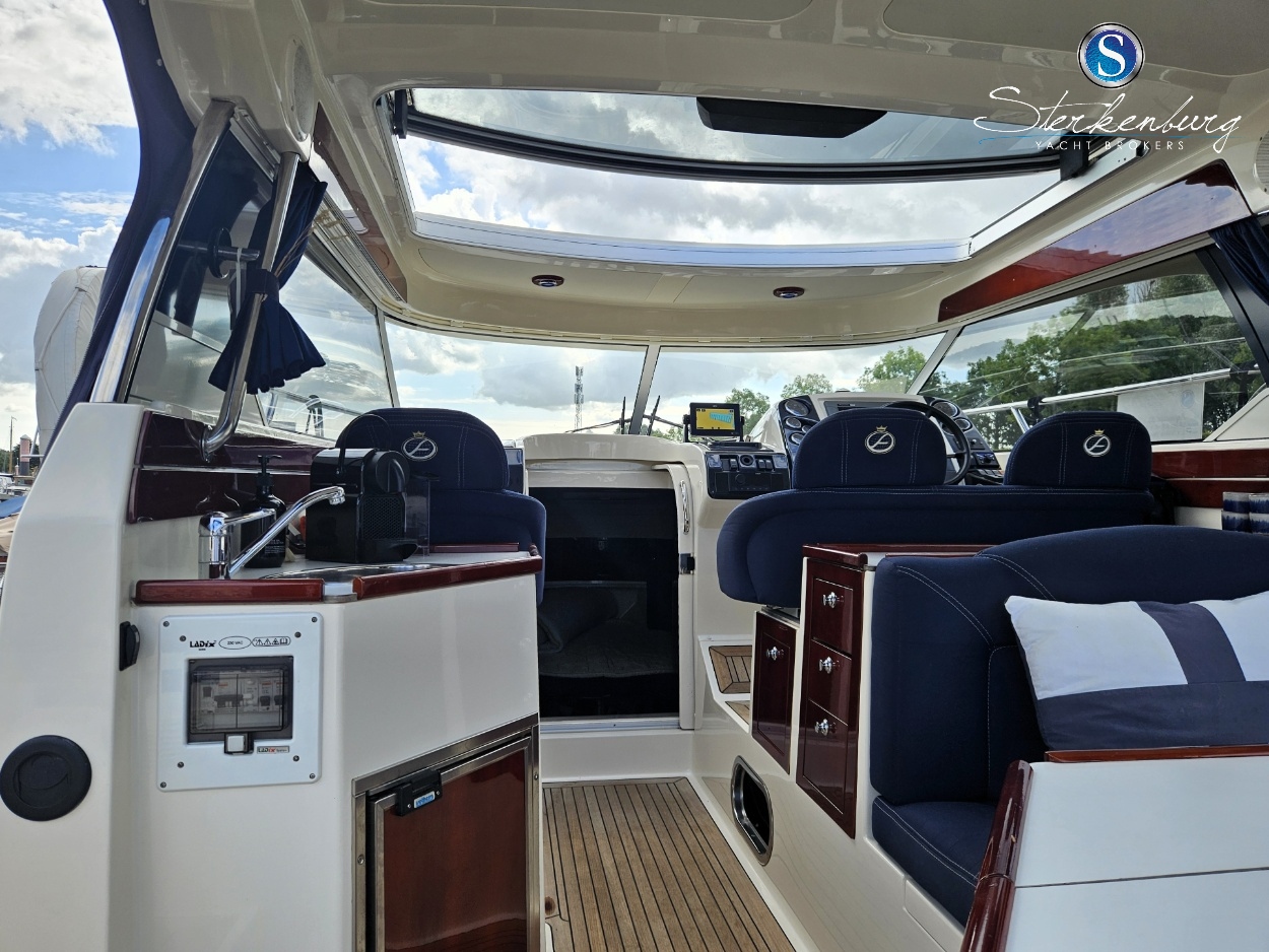 foto: 31 Aquador 33 HT