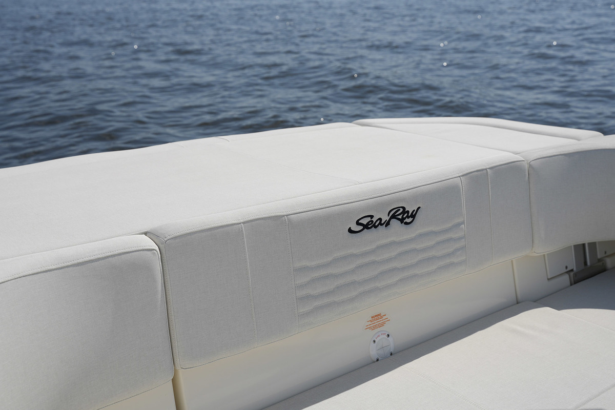foto: 27 Sea Ray 210