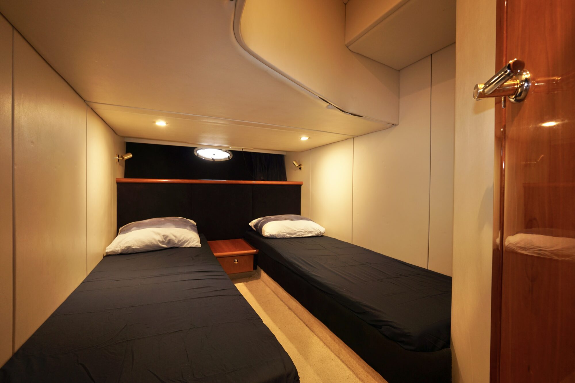 foto: 74 Sunseeker Sunseeker Camarque 47 Cabrio