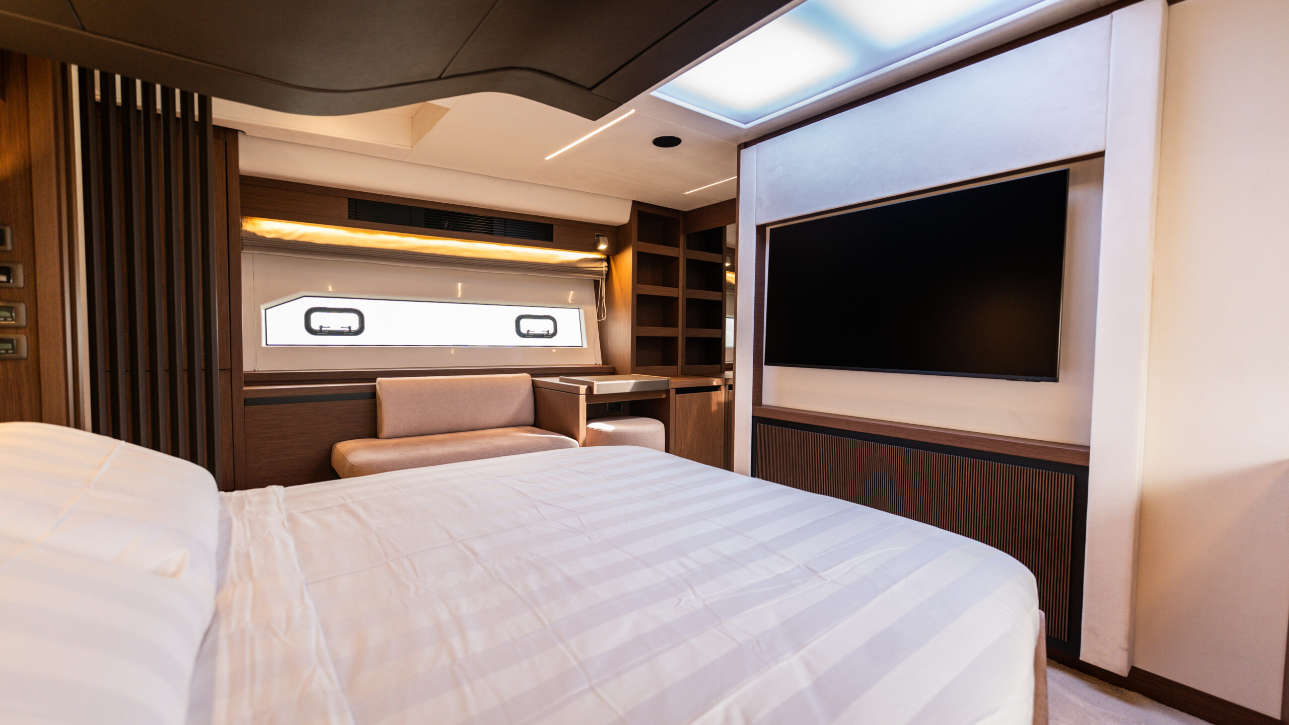 foto: 98 Prestige X70