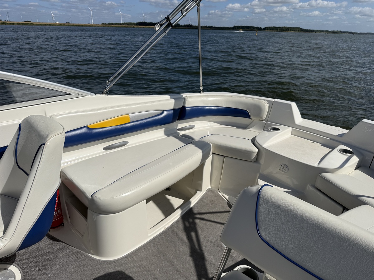 foto: 21 Bayliner 219 SD