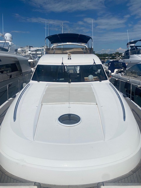 foto: 43 Princess 67 Fly