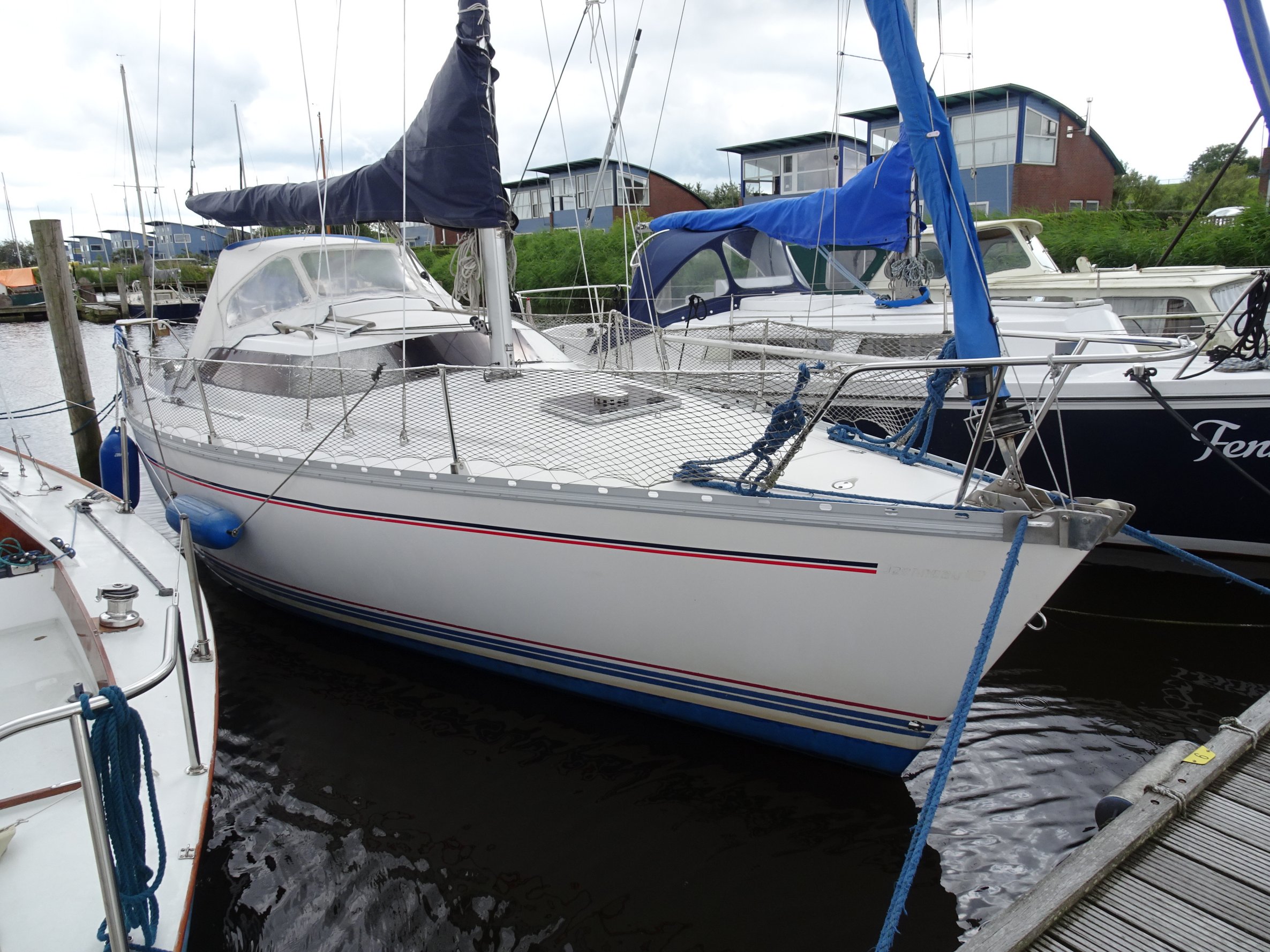 foto: 2 Jeanneau Fantasia 27
