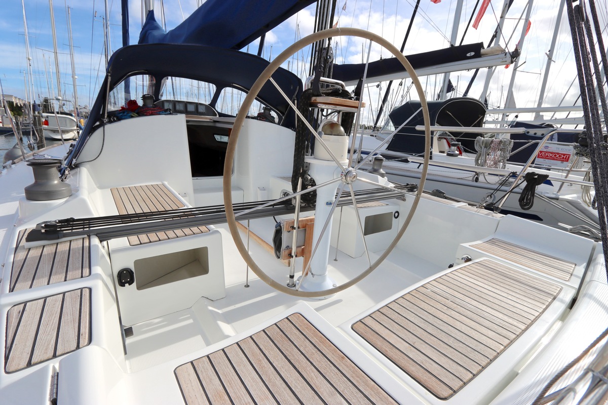 foto: 81 Beneteau  First 36.7 Performance uitvoering