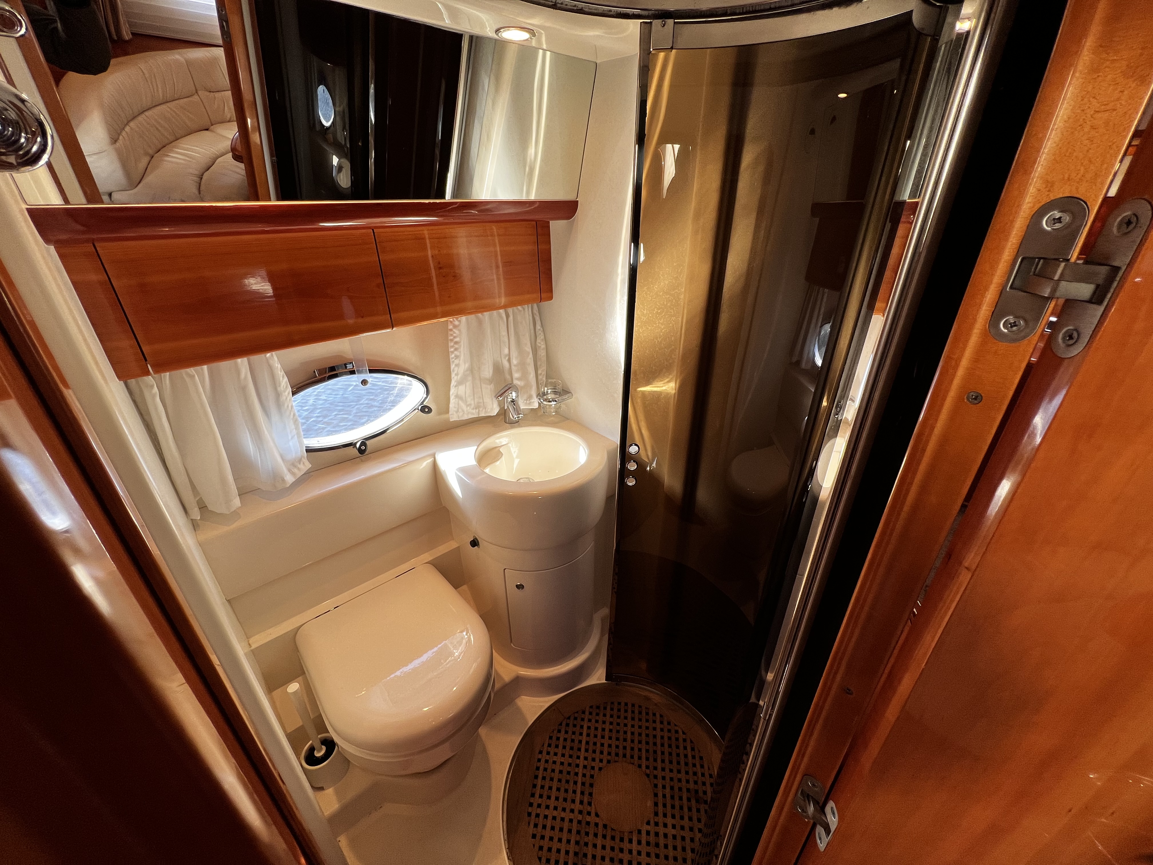 foto: 8 Princess V55