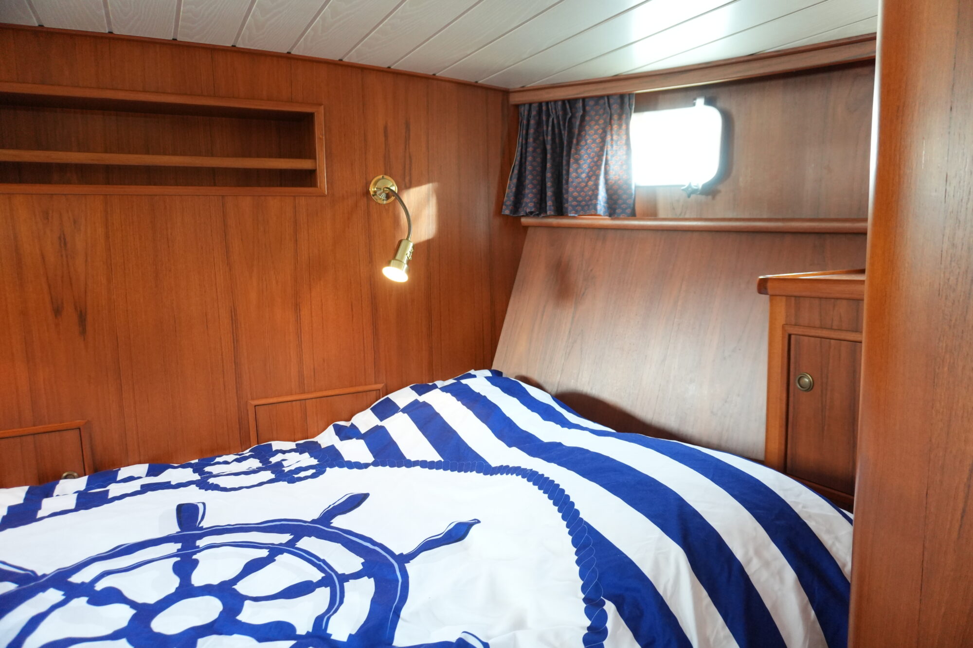 foto: 84 Monty Bank Monty Bank Kotter 41 AK Cabrio