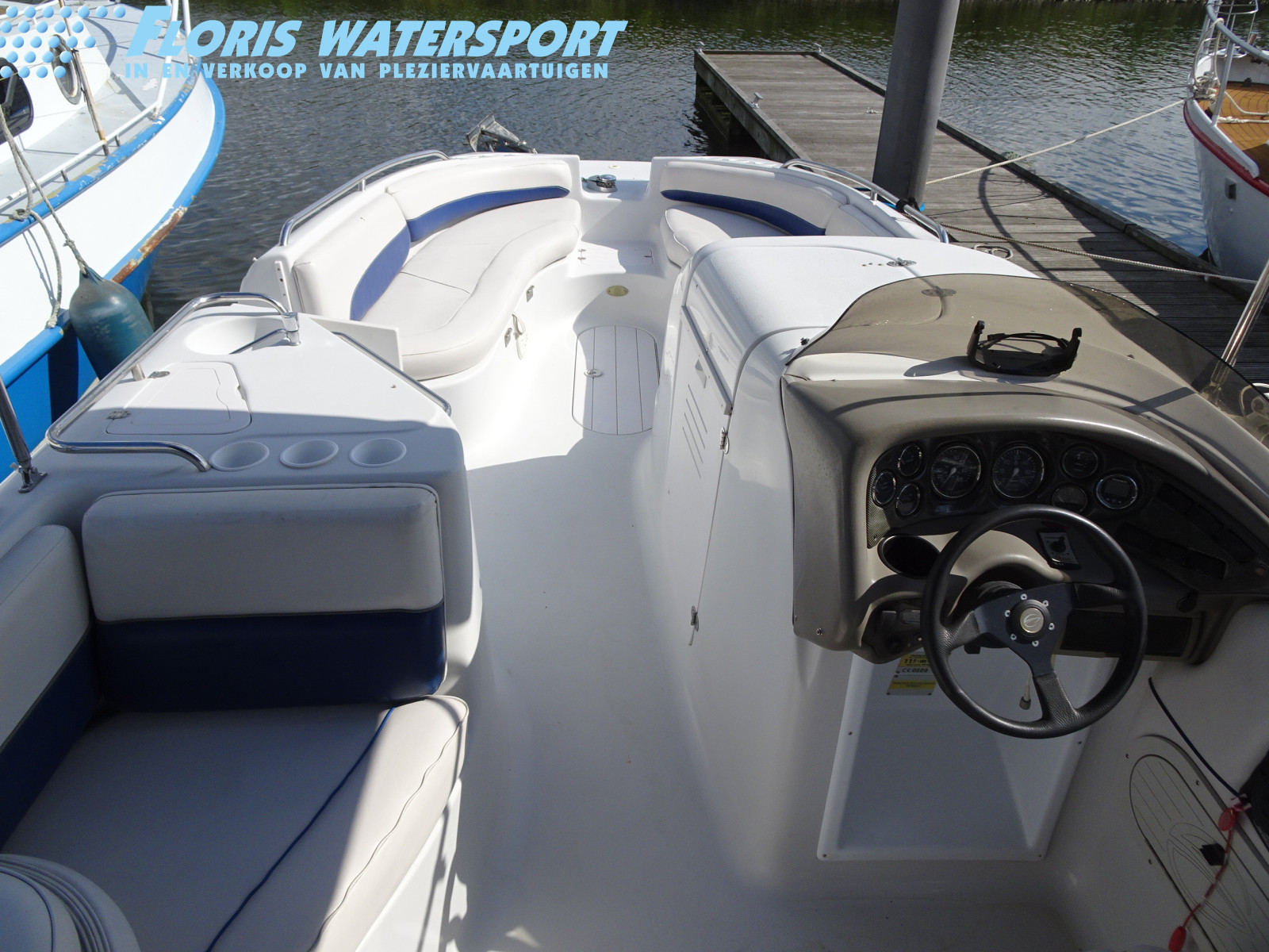 foto: 11 Crownline 238 DB