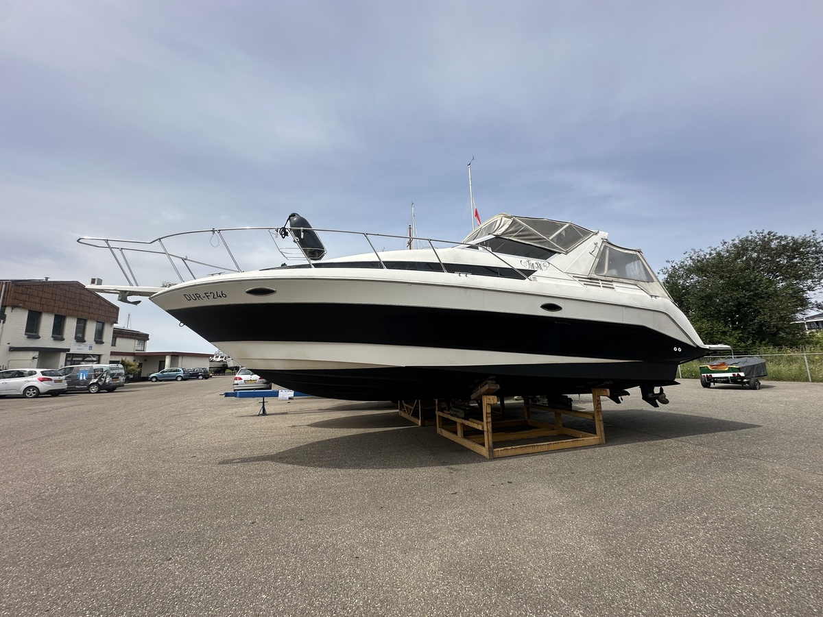 hoofdfoto: 1 Bayliner 3055 Sunbridge