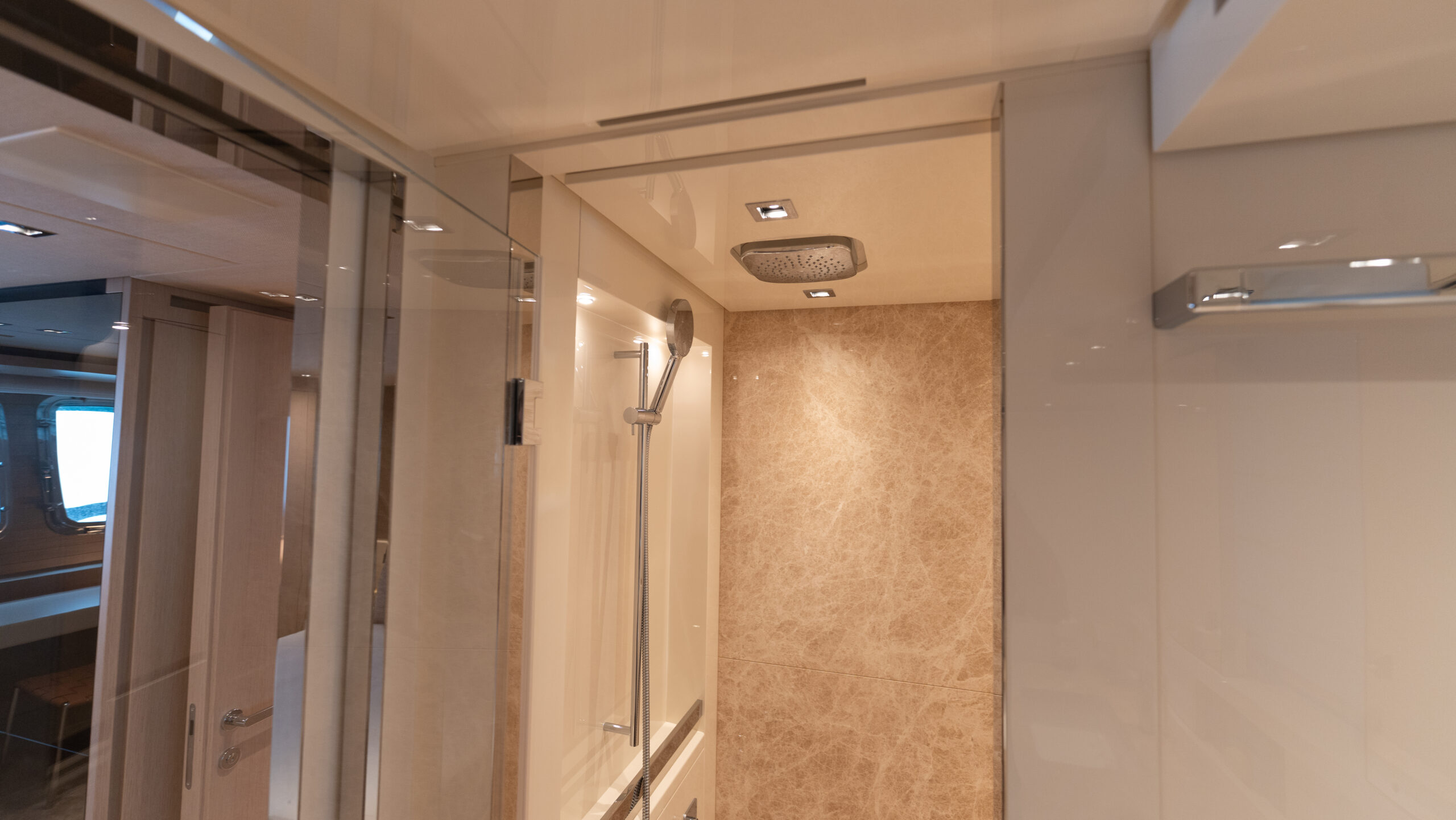 foto: 58 Sanlorenzo SX88