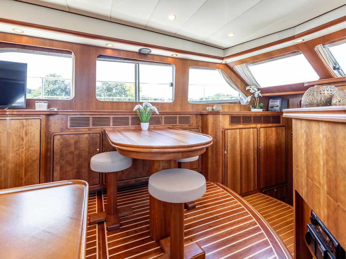 foto: 70 Linssen  Grand Sturdy 500 Variotop