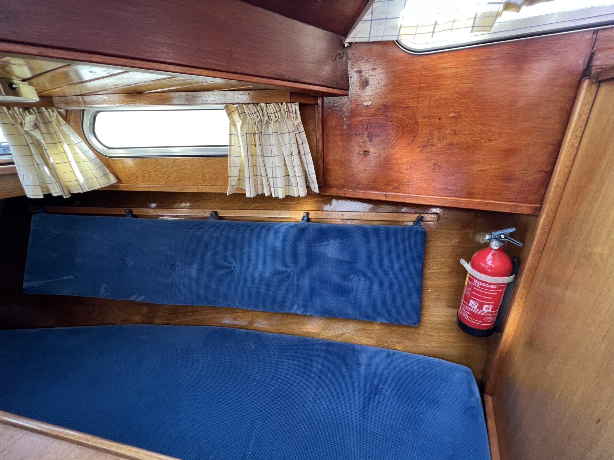 foto: 38 Beachcraft Beachcraft 11.30 AK Cabrio