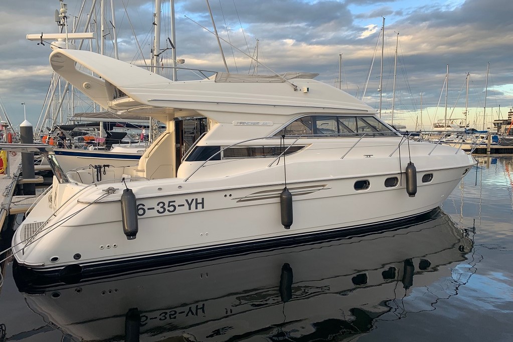 foto: 20 Princess Princess 440 FLY