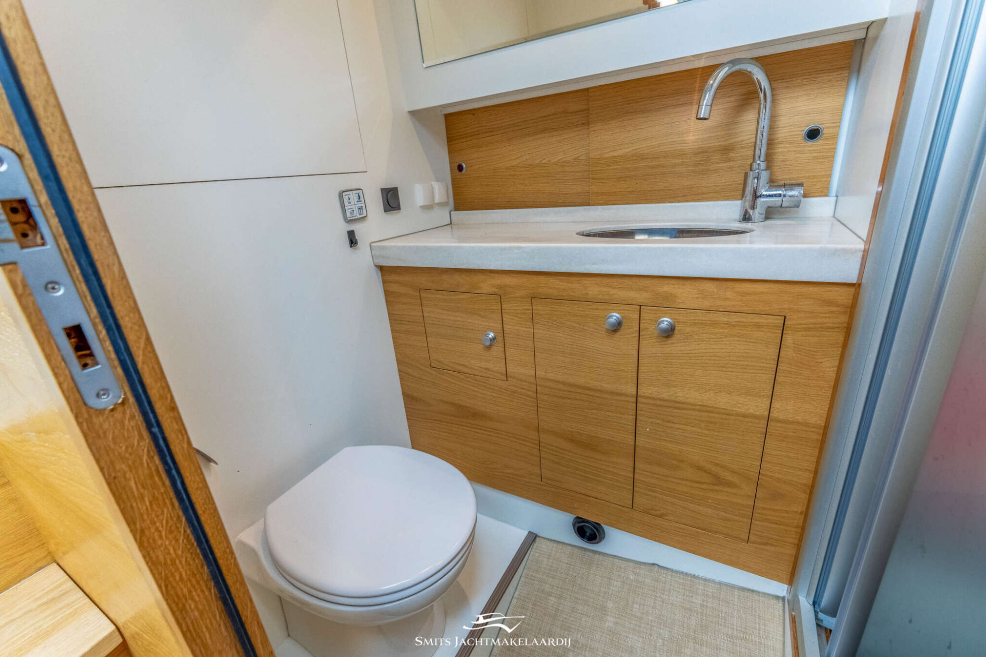 foto: 20 Vedette Vedette 33 Salon Comfort Line