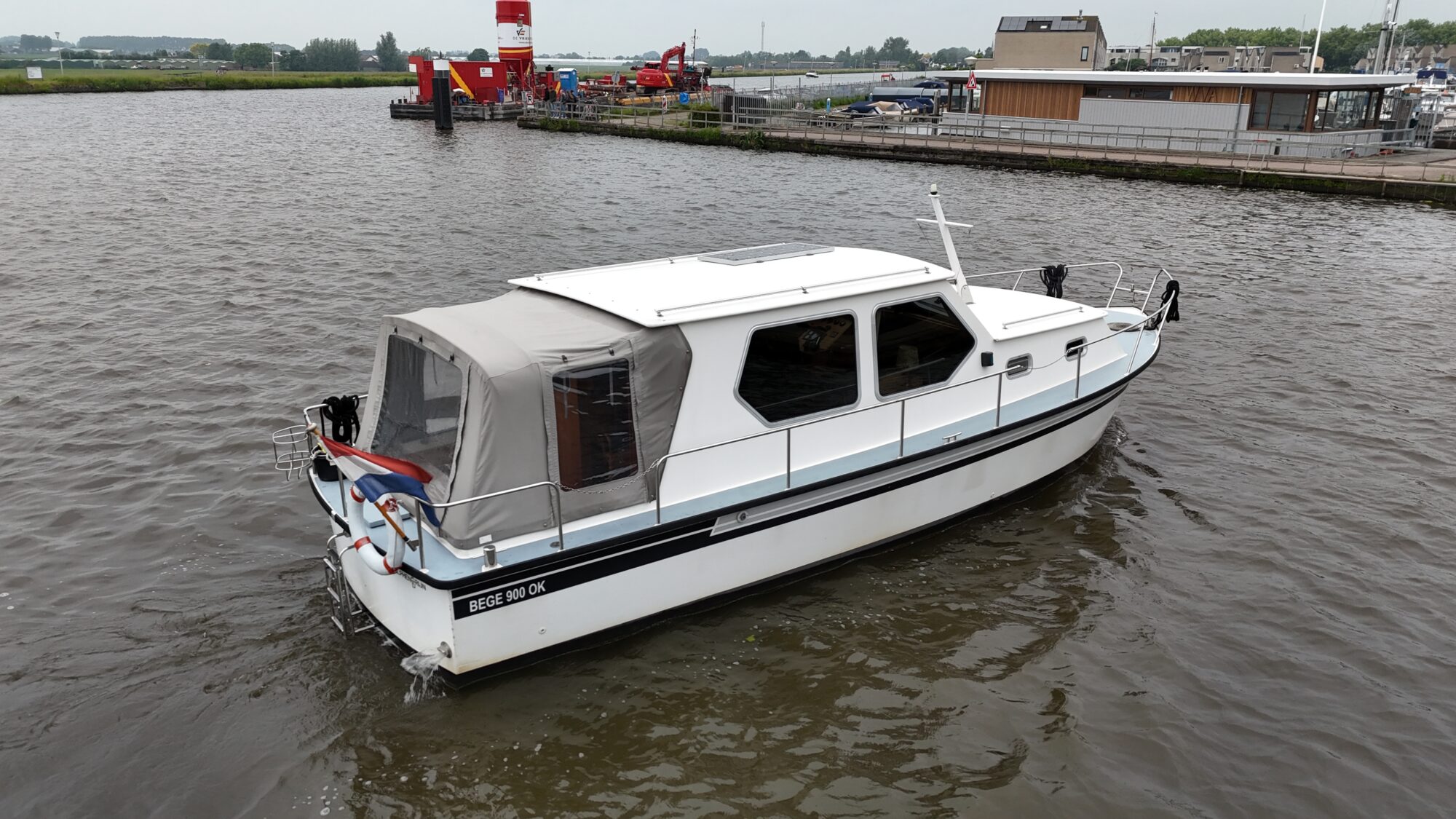 foto: 26 Bege Bege Kruiser 9.00 OK