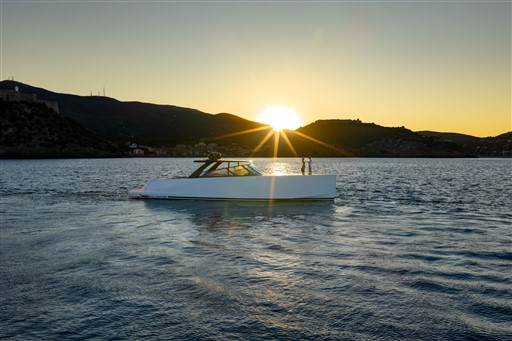 foto: 18 Vandutch 75 - New