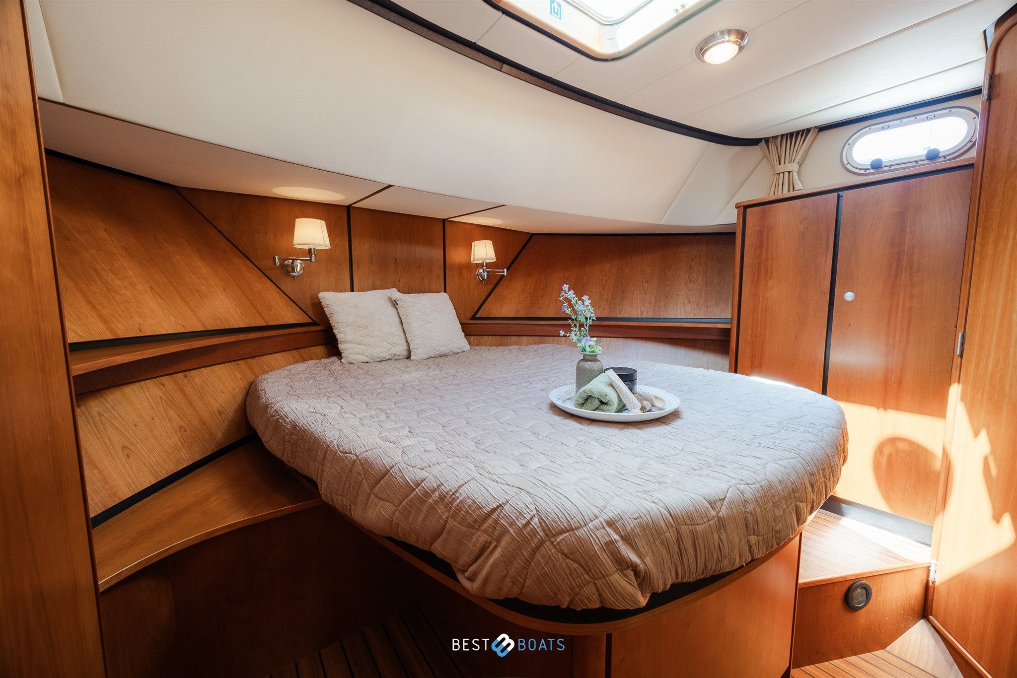 foto: 42 Linssen Grand Sturdy 45.9 AC