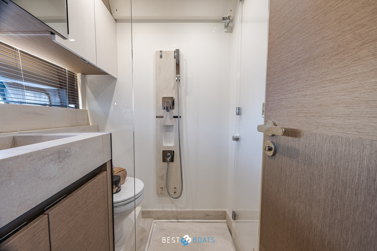 foto: 51 Prestige 520 FLY