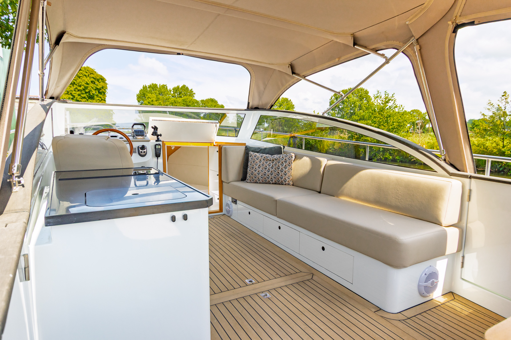 foto: 21 Crown yachts Crown Keyzer S33
