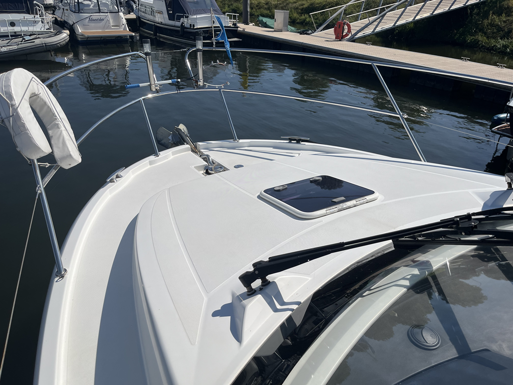 foto: 23 Jeanneau NC 9