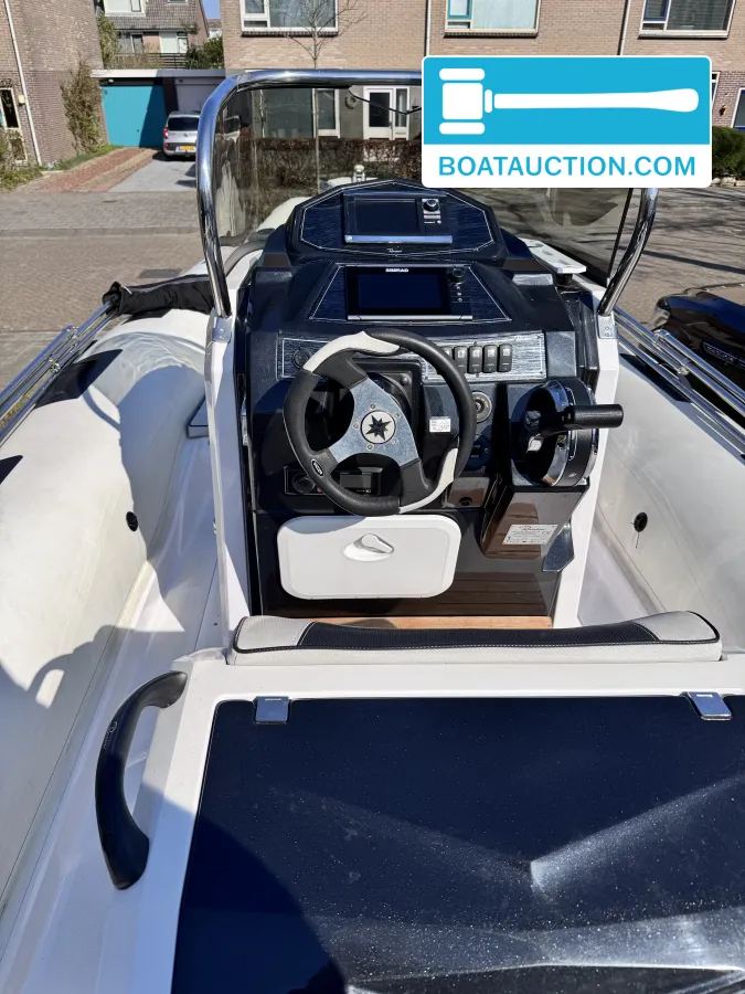 foto: 36 Ranieri Cayman 23 Sport Touring