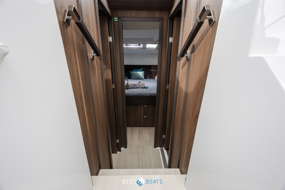 foto: 25 Sealine C330